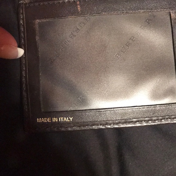 Burberry wallet. - Picture 5 of 5